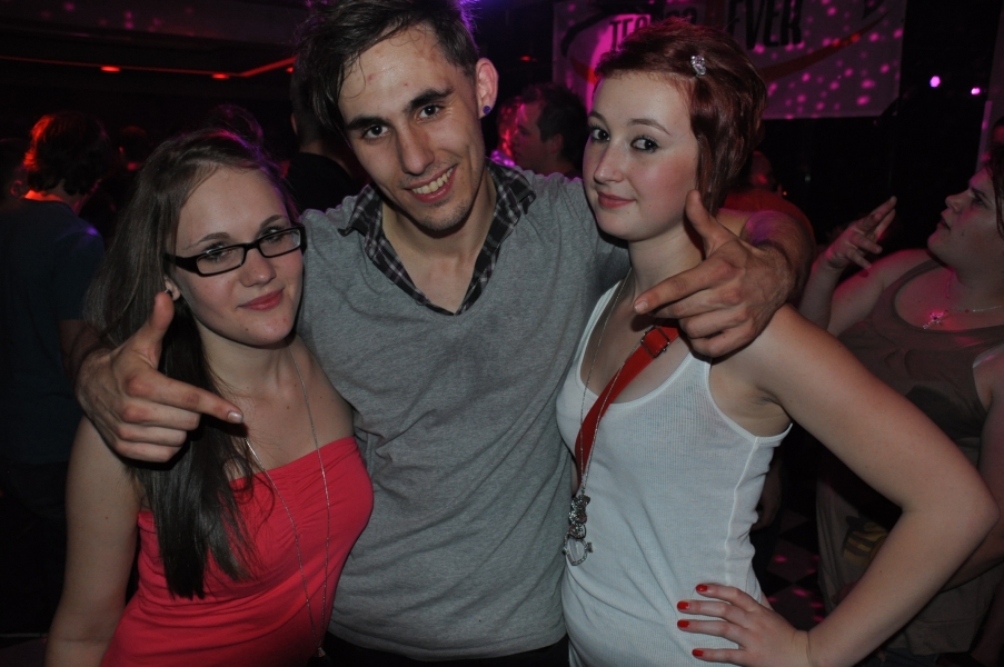 Vollbild 9 Years TECHNO4EVER B-Day Rave
