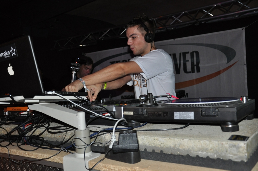 Vollbild 9 Years TECHNO4EVER B-Day Rave