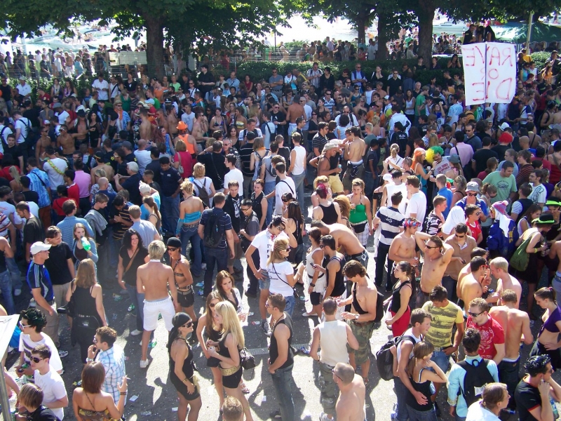 Vollbild Street Parade