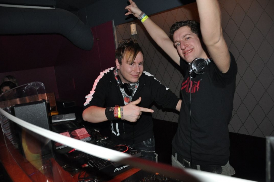 Vollbild TECHNO4EVER HANGOVER RAVE - THE SNOW EDITION