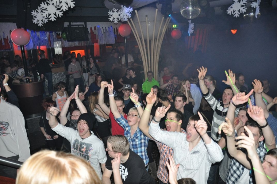 Vollbild TECHNO4EVER HANGOVER RAVE - THE SNOW EDITION