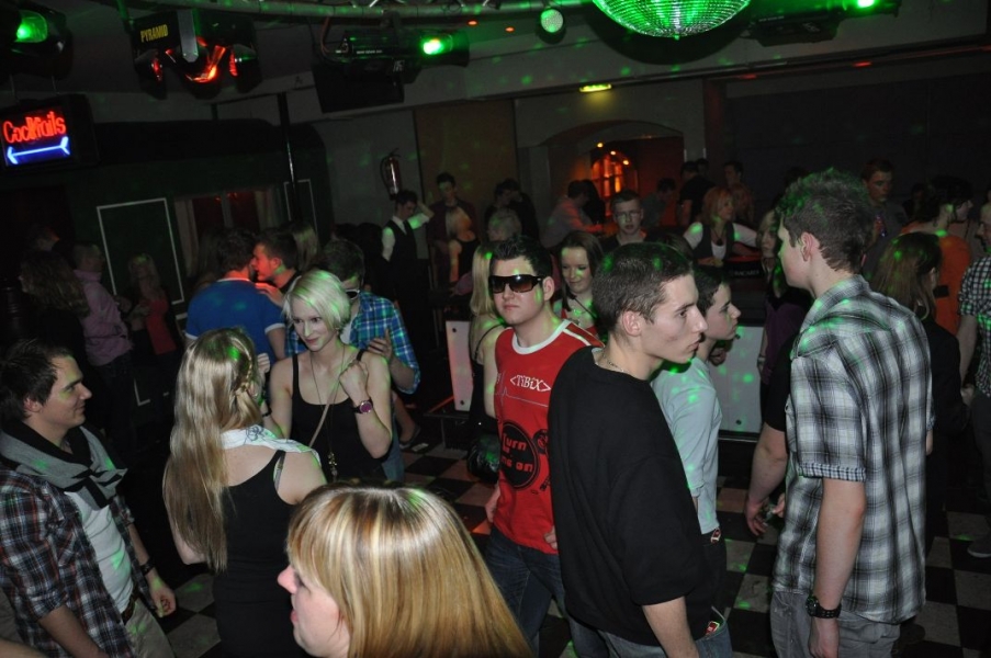 Vollbild TECHNO4EVER HANGOVER RAVE - THE SNOW EDITION