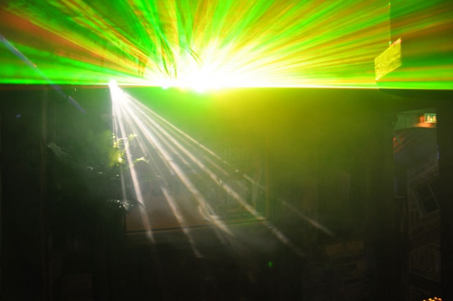 Vollbild Dance to Trance pres. DJ Dean