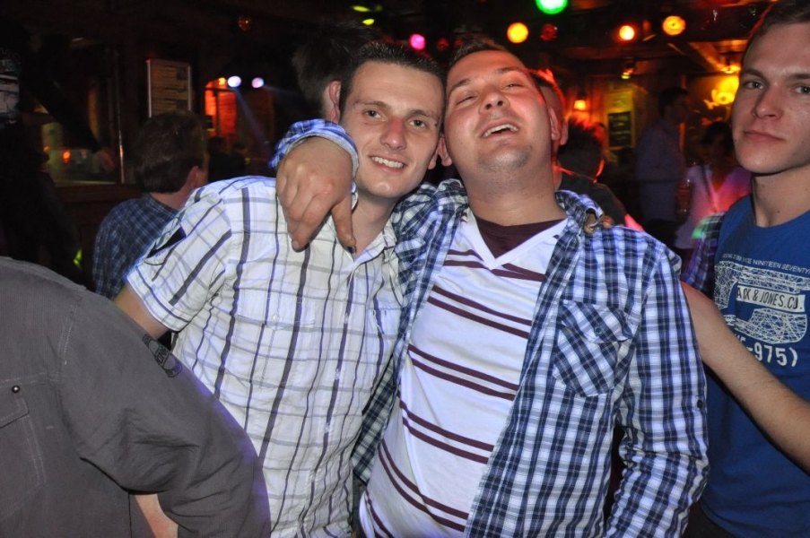 Vollbild RUSH HOUR SATURDAY & TECHNO TRANCE CLASSIX NIGHT
