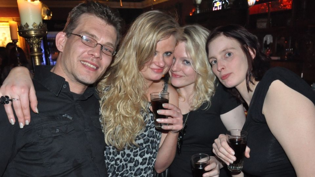 Vollbild RUSH HOUR SATURDAY & TECHNO TRANCE CLASSIX NIGHT