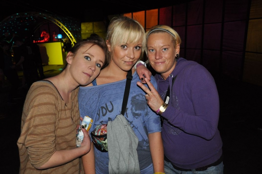Vollbild Airbeat-One 2012 Teil 1
