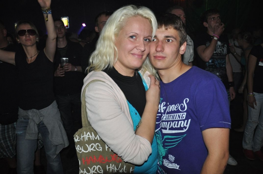 Vollbild Airbeat-One 2012 Teil 1