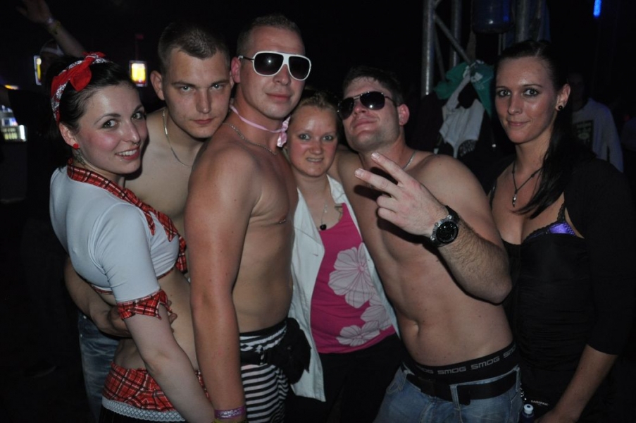 Vollbild Airbeat-One 2012 Teil 1