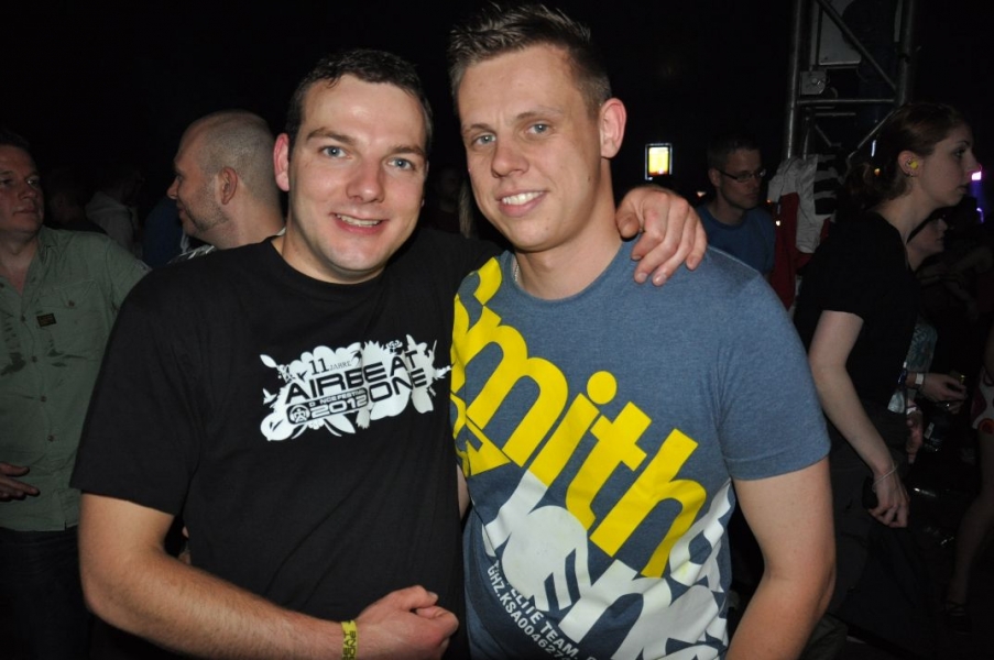 Vollbild Airbeat-One 2012 Teil 1
