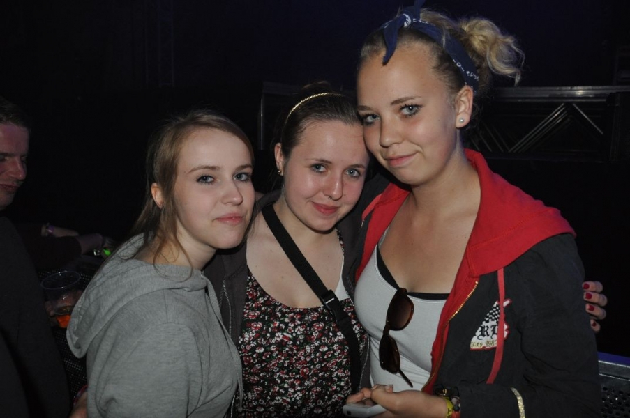Vollbild Airbeat-One 2012 Teil 1