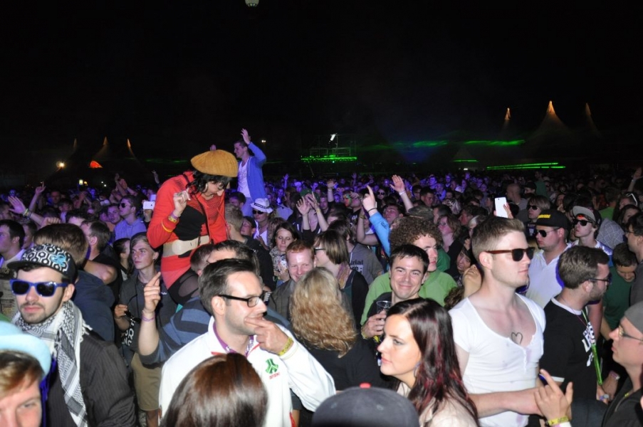 Vollbild Airbeat-One 2012 Teil 1