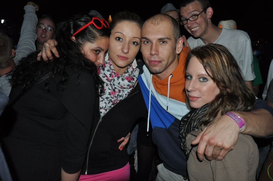 Vollbild Airbeat-One 2012 Teil 1