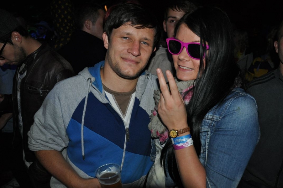Vollbild Airbeat-One 2012 Teil 1
