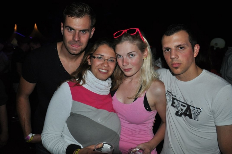 Vollbild Airbeat-One 2012 Teil 1