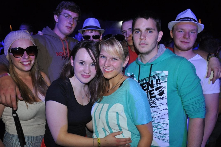 Vollbild Airbeat-One 2012 Teil 1