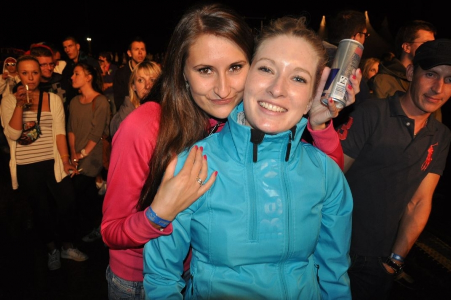 Vollbild Airbeat-One 2012 Teil 1