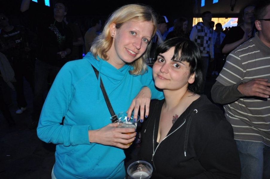 Vollbild Airbeat-One 2012 Teil 1