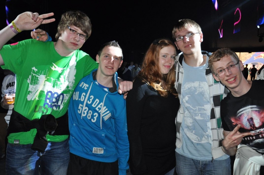 Vollbild Airbeat-One 2012 Teil 1