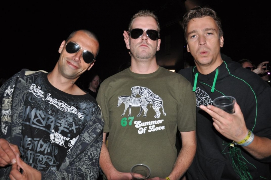 Vollbild Airbeat-One 2012 Teil 1