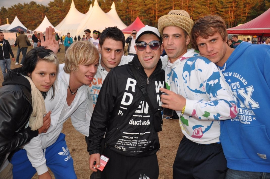 Vollbild Airbeat-One 2012 Teil 1