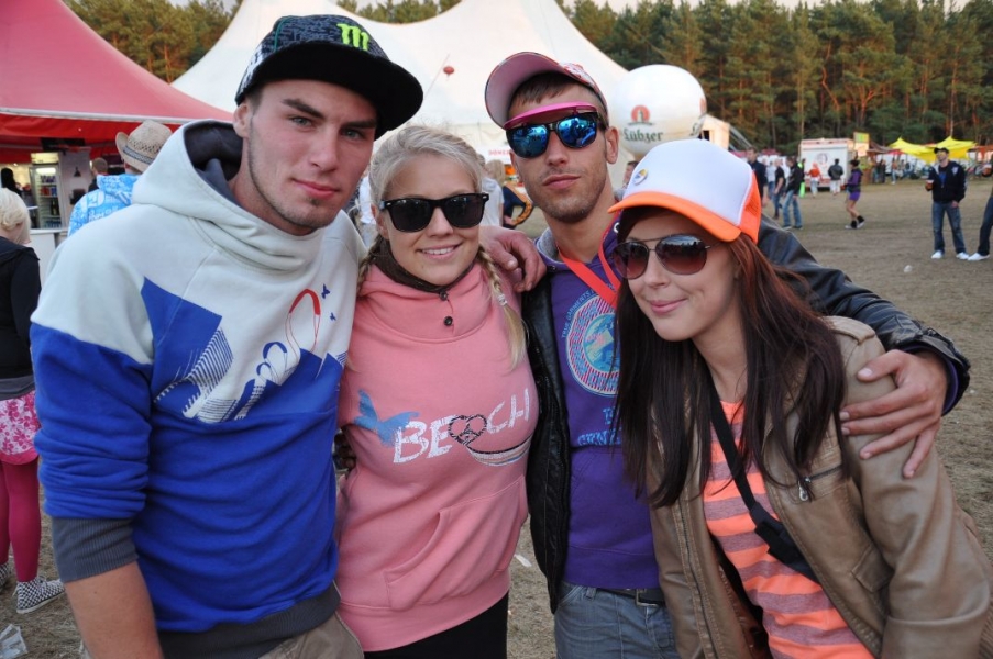 Vollbild Airbeat-One 2012 Teil 1
