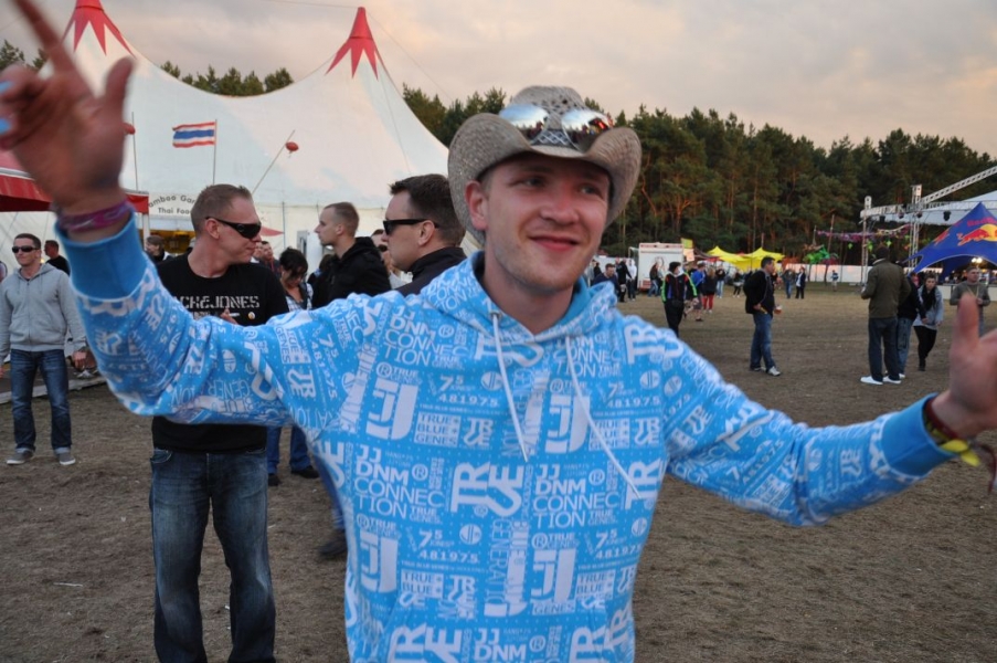 Vollbild Airbeat-One 2012 Teil 1