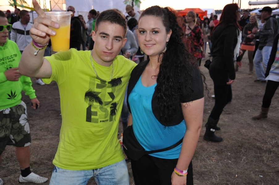 Vollbild Airbeat-One 2012 Teil 1