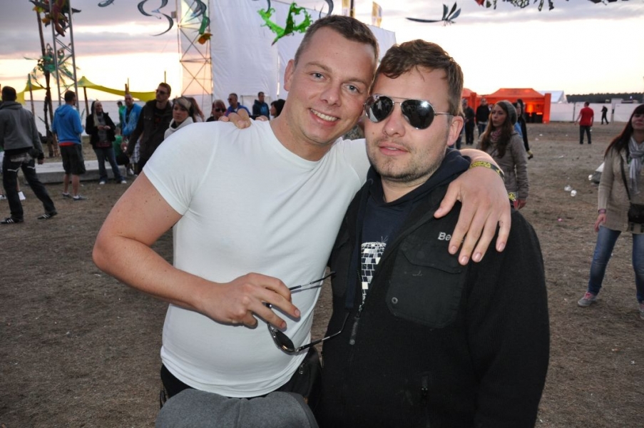 Vollbild Airbeat-One 2012 Teil 1