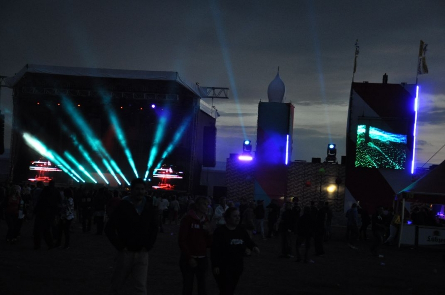 Vollbild Airbeat-One 2012 Teil 1