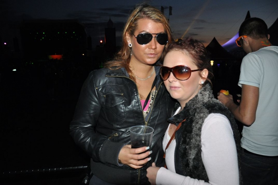 Vollbild Airbeat-One 2012 Teil 1