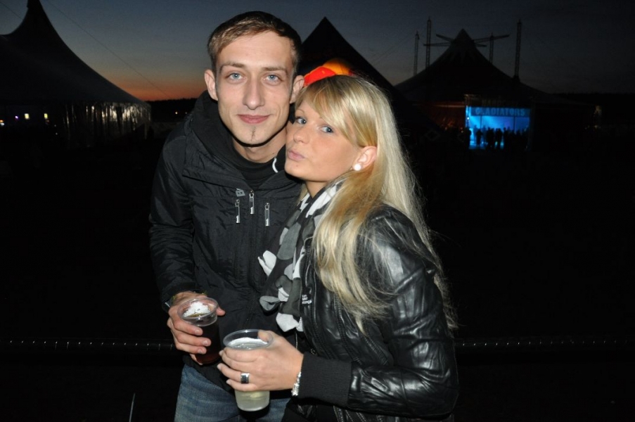 Vollbild Airbeat-One 2012 Teil 1