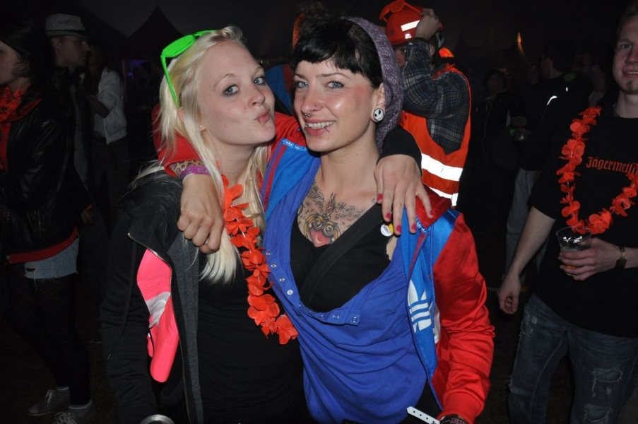 Vollbild Airbeat-One 2012 Teil 1