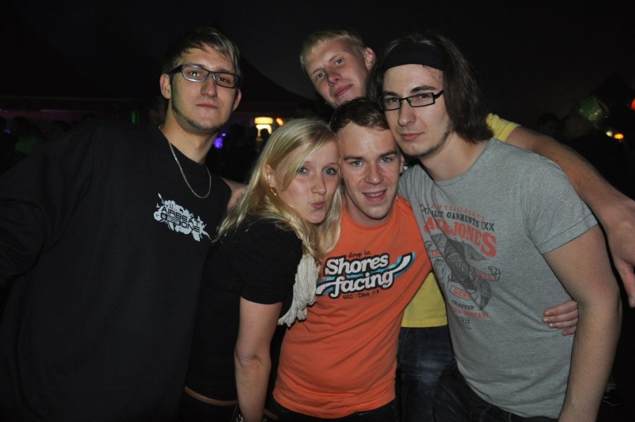 Vollbild Airbeat-One 2012 Teil 1