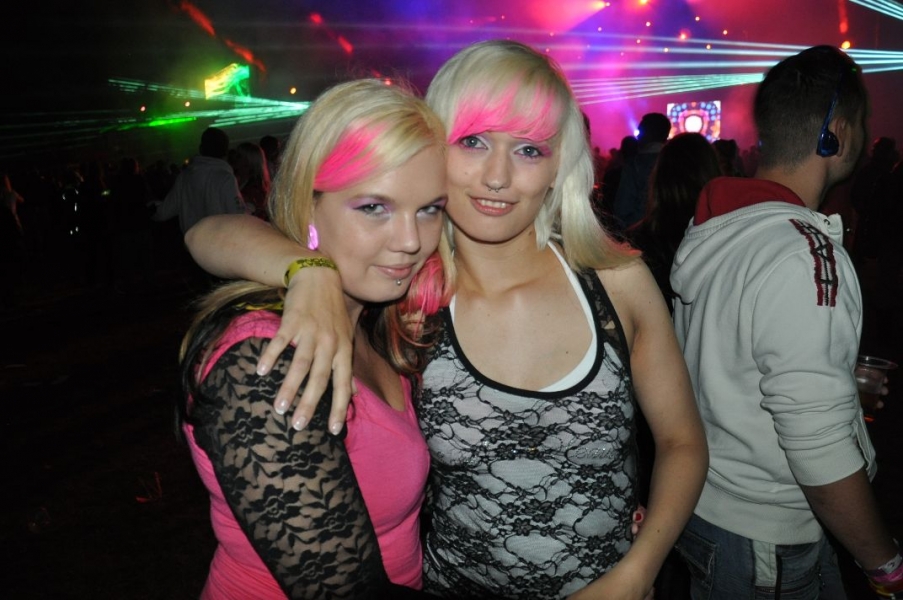 Vollbild Airbeat-One 2012 Teil 1