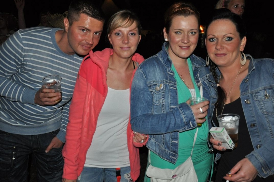 Vollbild Airbeat-One 2012 Teil 1