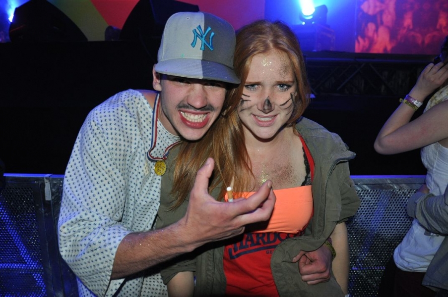 Vollbild Airbeat-One 2012 Teil 1