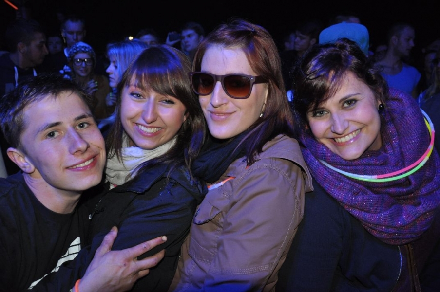 Vollbild Airbeat-One 2012 Teil 1