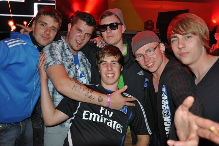Vollbild Airbeat-One 2012 Teil 1
