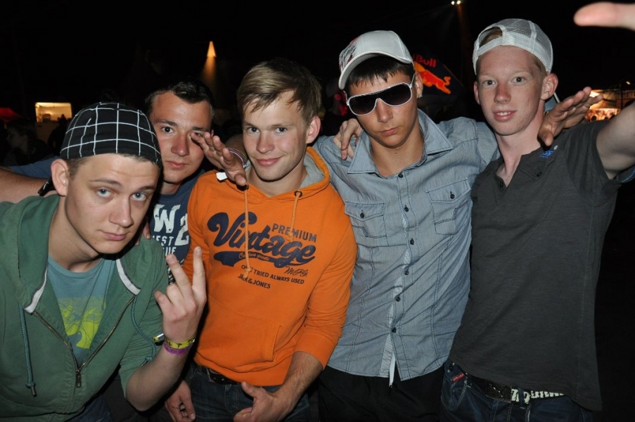 Vollbild Airbeat-One 2012 Teil 1