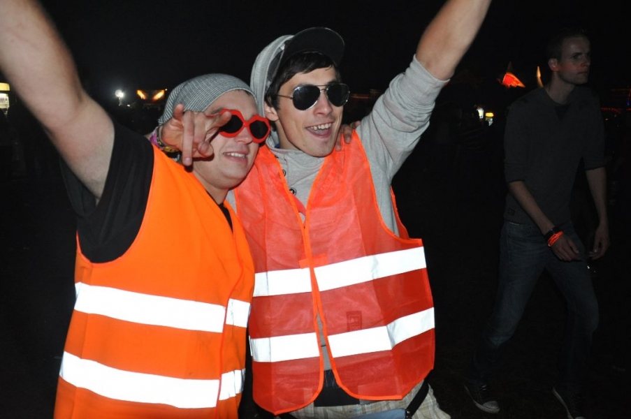 Vollbild Airbeat-One 2012 Teil 1