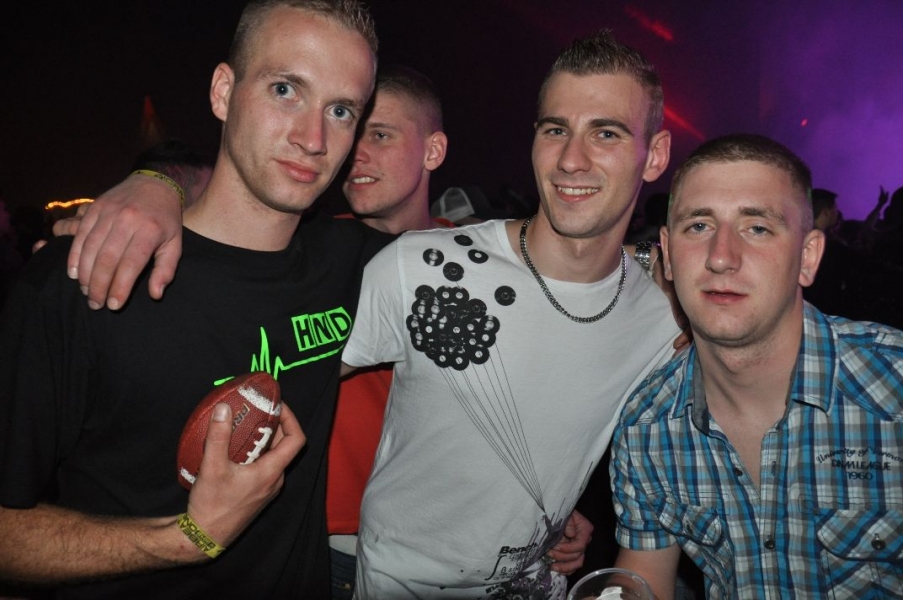 Vollbild Airbeat-One 2012 Teil 1
