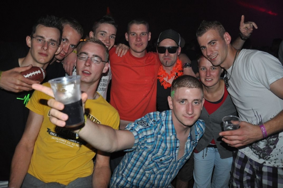 Vollbild Airbeat-One 2012 Teil 1