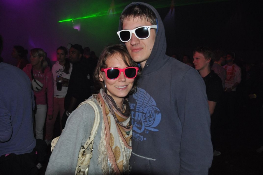 Vollbild Airbeat-One 2012 Teil 1