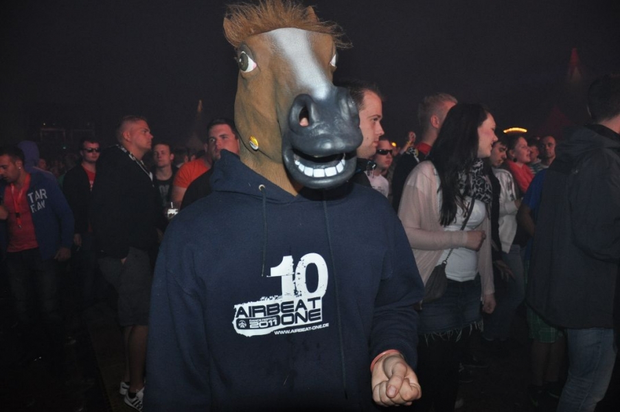Vollbild Airbeat-One 2012 Teil 1