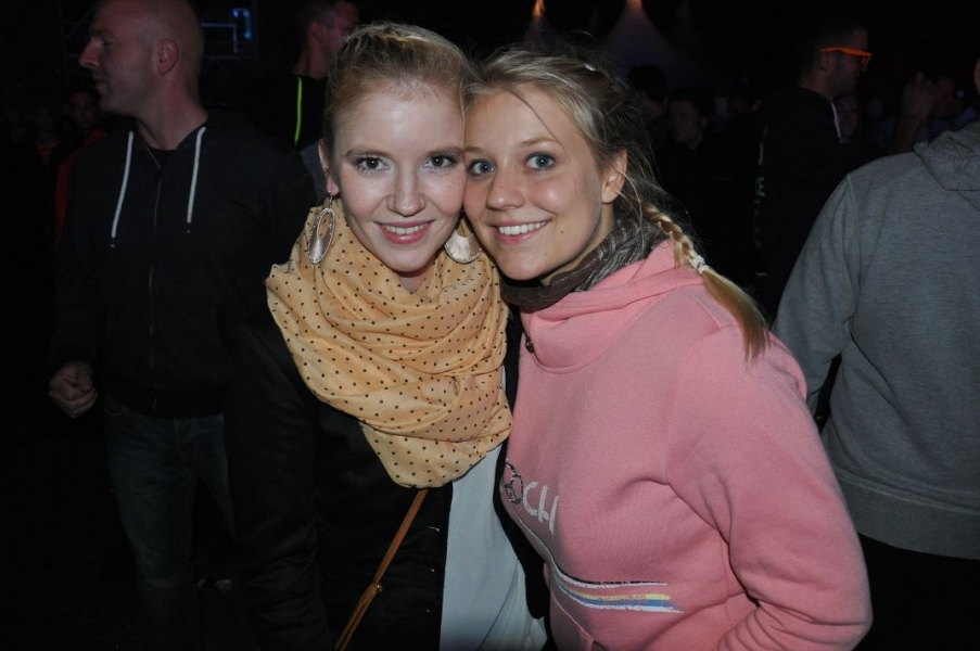 Vollbild Airbeat-One 2012 Teil 1