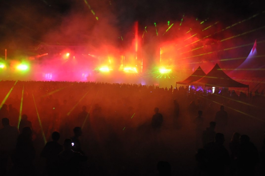 Vollbild Airbeat-One 2012 Teil 1