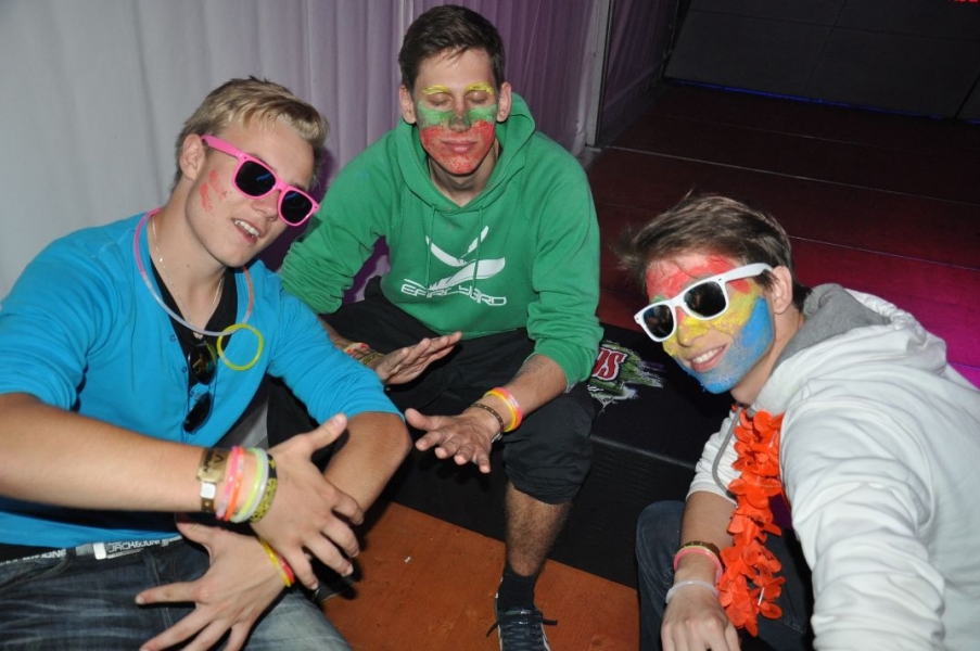Vollbild Airbeat-One 2012 Teil 1