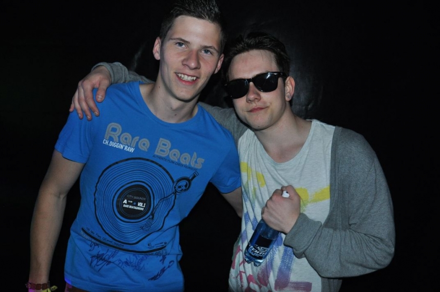 Vollbild Airbeat-One 2012 Teil 1