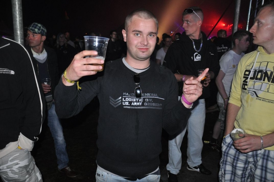 Vollbild Airbeat-One 2012 Teil 1