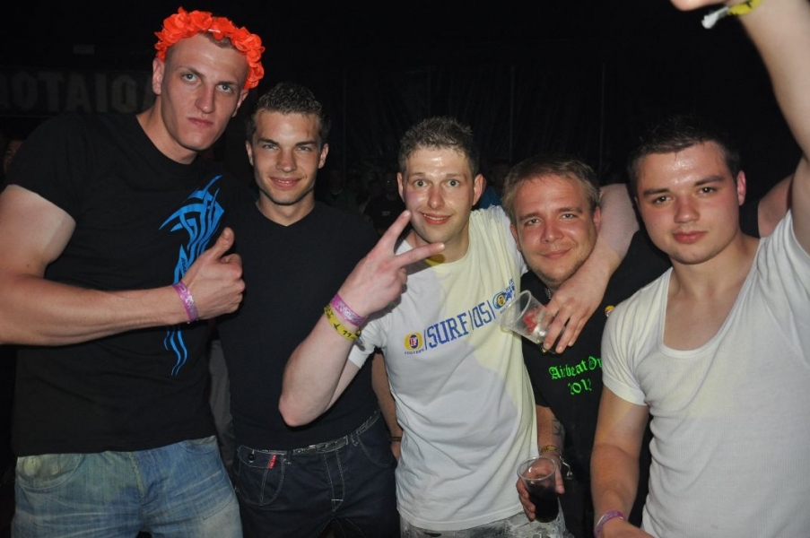 Vollbild Airbeat-One 2012 Teil 1